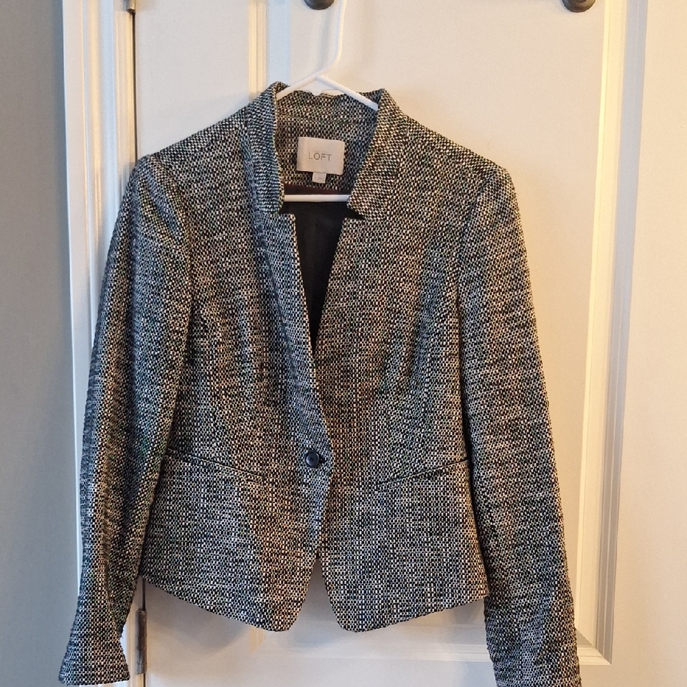 LOFT Women's Classic Black and White Blazer Size 4 Stretch